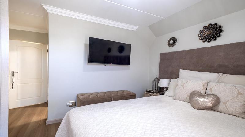 3 Bedroom Property for Sale in Burgundy Estate Western Cape